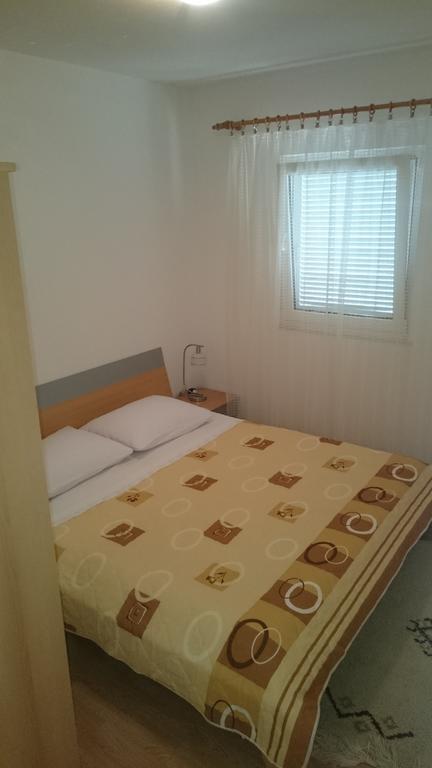 Apartment Kiko Rogoznica  Værelse billede
